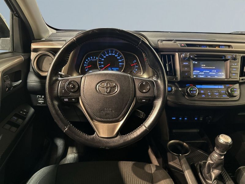 Toyota RAV4 bild 9