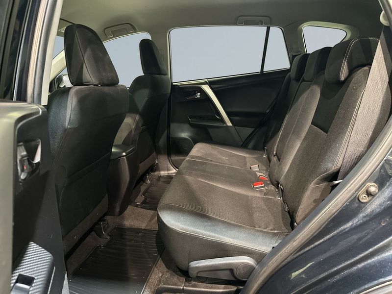 Toyota RAV4 bild 13