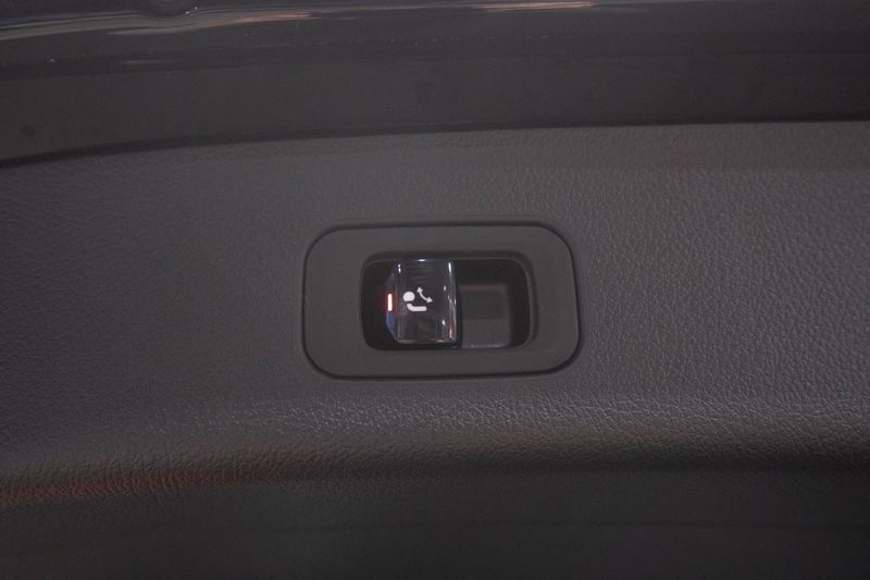 Mercedes GLC300 bild 23