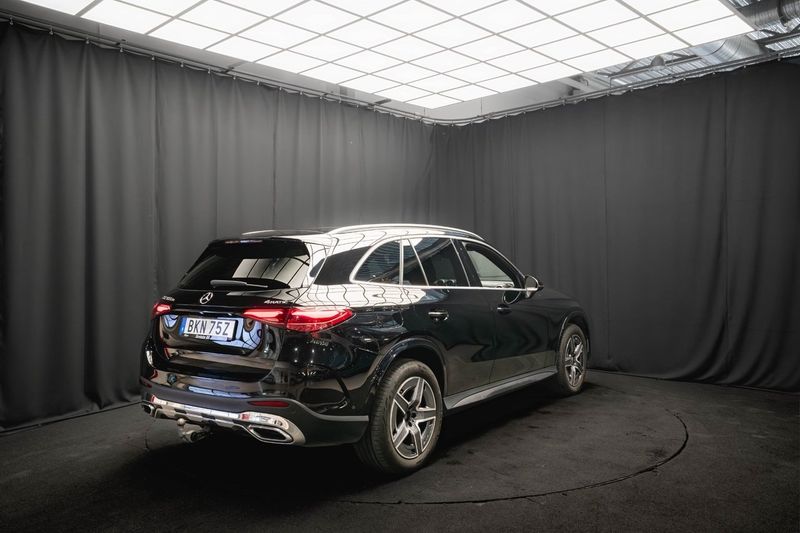 Mercedes GLC300 bild 7