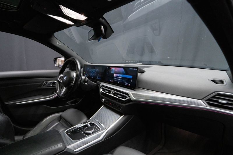 BMW 330 bild 15