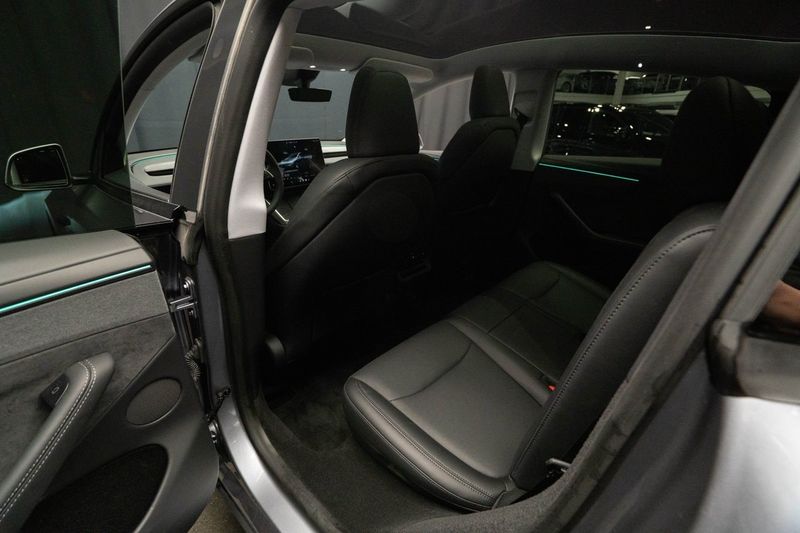Tesla Model Y bild 20