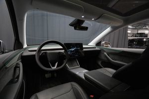 Tesla Model Y bild 12