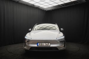 Tesla Model Y bild 3