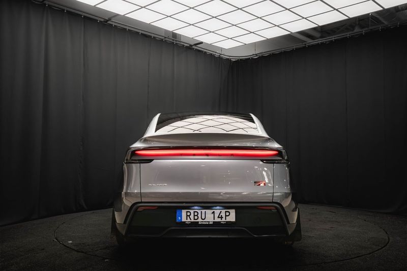 Tesla Model Y bild 7