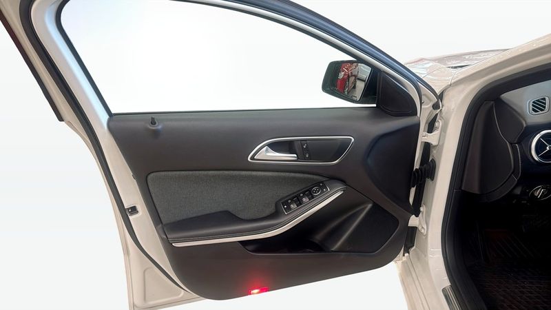 Mercedes A180 bild 11