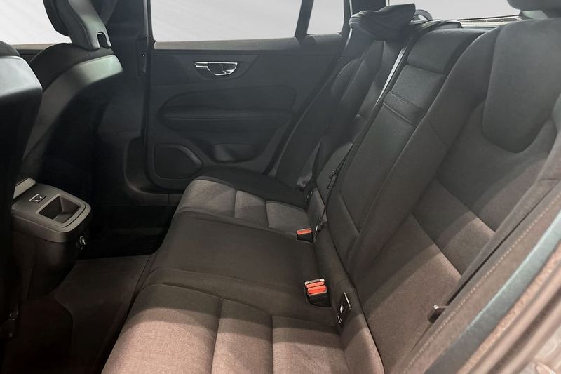Volvo V60 bild 8