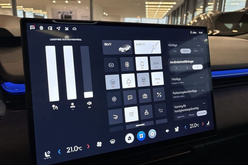 Lynk & Co 08 bild 25