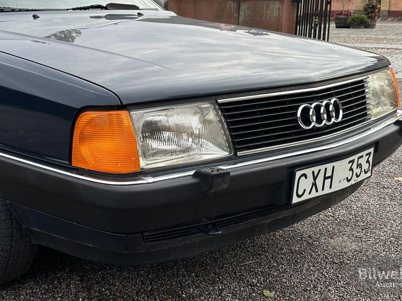Audi 100 bild 18