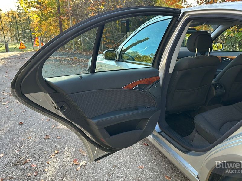 Mercedes E200 bild 32