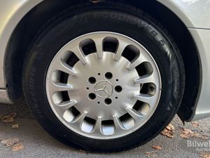 Mercedes E200 bild 61