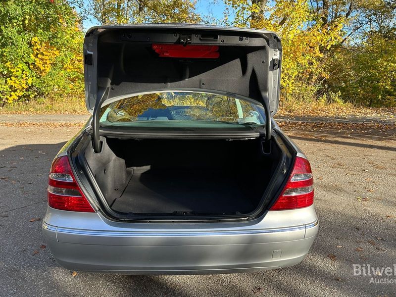 Mercedes E200 bild 17