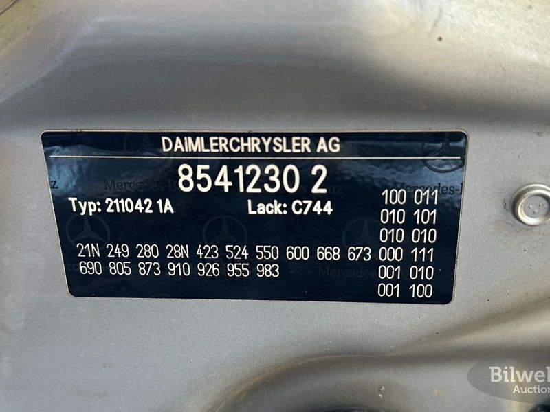 Mercedes E200 bild 16