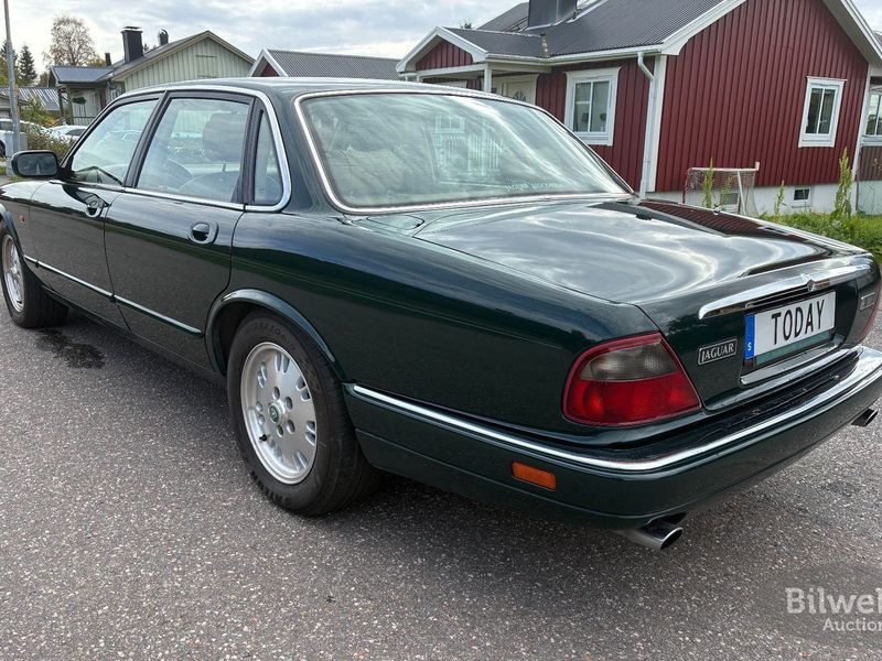 Jaguar XJ6 bild 5