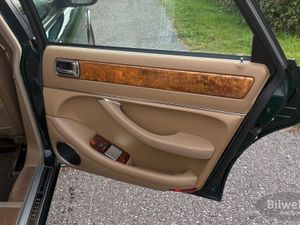 Jaguar XJ6 bild 31