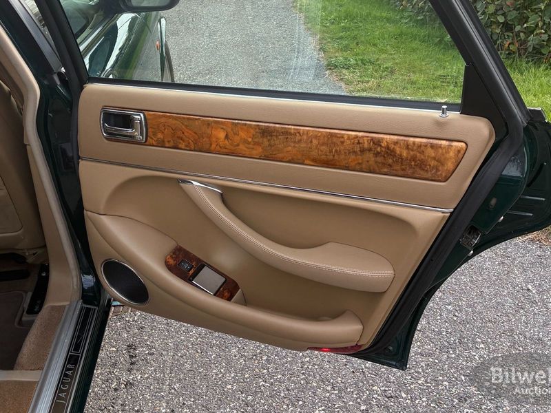 Jaguar XJ6 bild 31