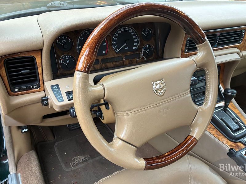 Jaguar XJ6 bild 9