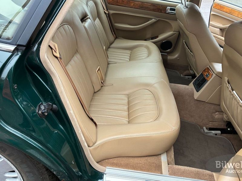 Jaguar XJ6 bild 24