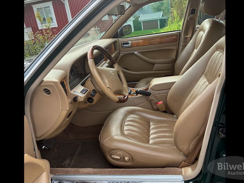 Jaguar XJ6 bild 13