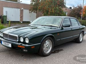 Jaguar XJ6 bild 3