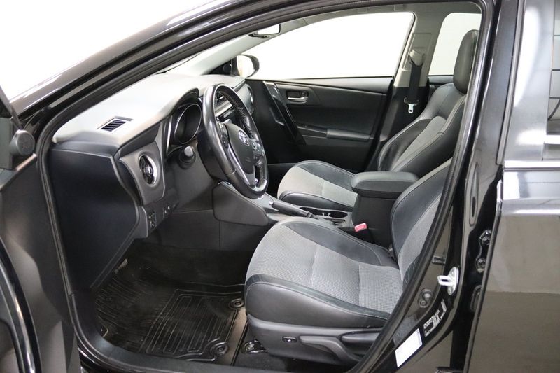 Toyota Auris bild 9