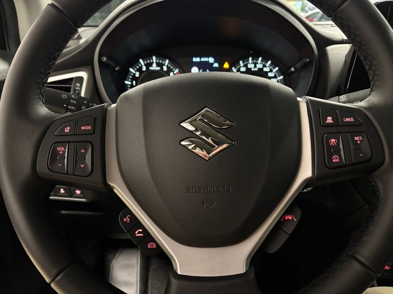 Suzuki S-CROSS bild 8