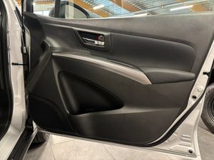 Suzuki S-CROSS bild 14