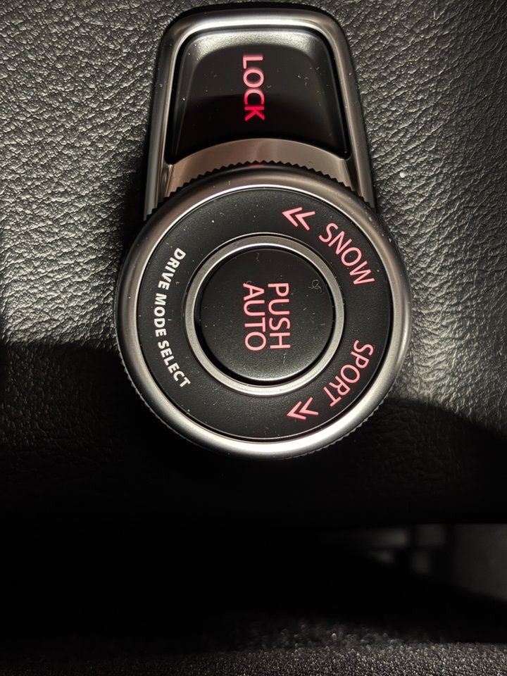 Suzuki S-CROSS bild 13