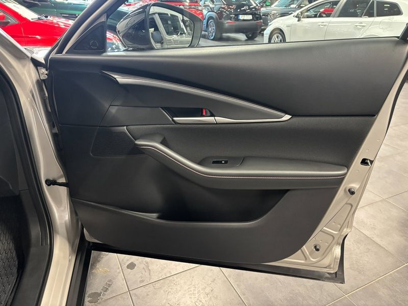 Mazda CX-30 bild 11