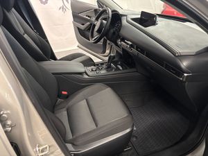 Mazda CX-30 bild 8