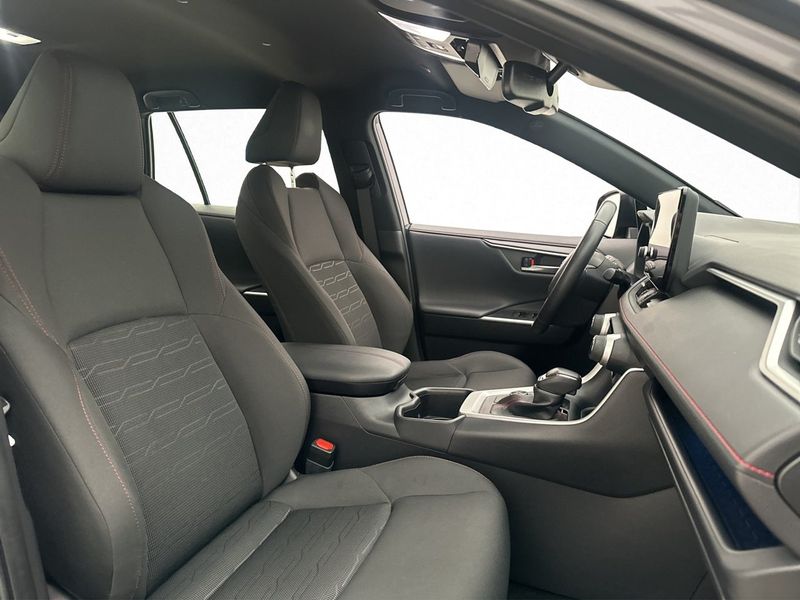 Toyota RAV4 bild 11