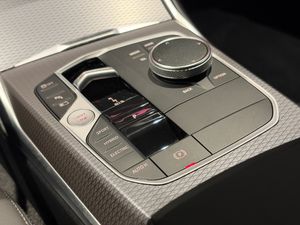 BMW 330 bild 16