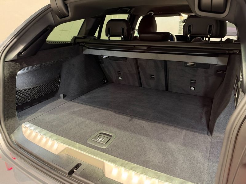 BMW 330 bild 6