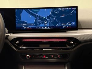 BMW 330 bild 15