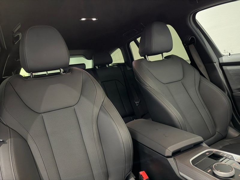 BMW 330 bild 17