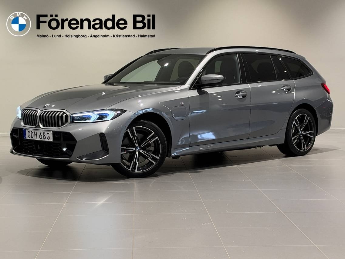 BMW 330