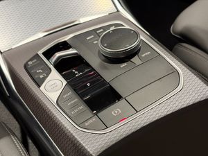 BMW 330 bild 16