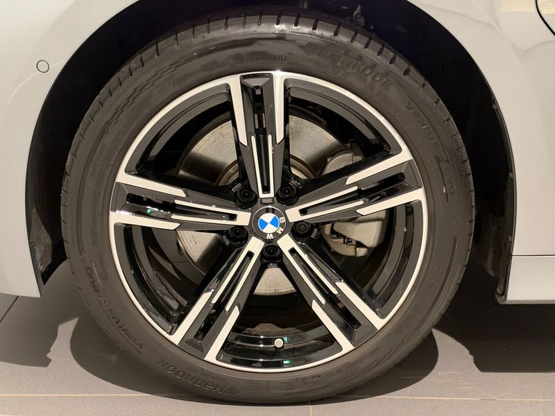 BMW 330 bild 5