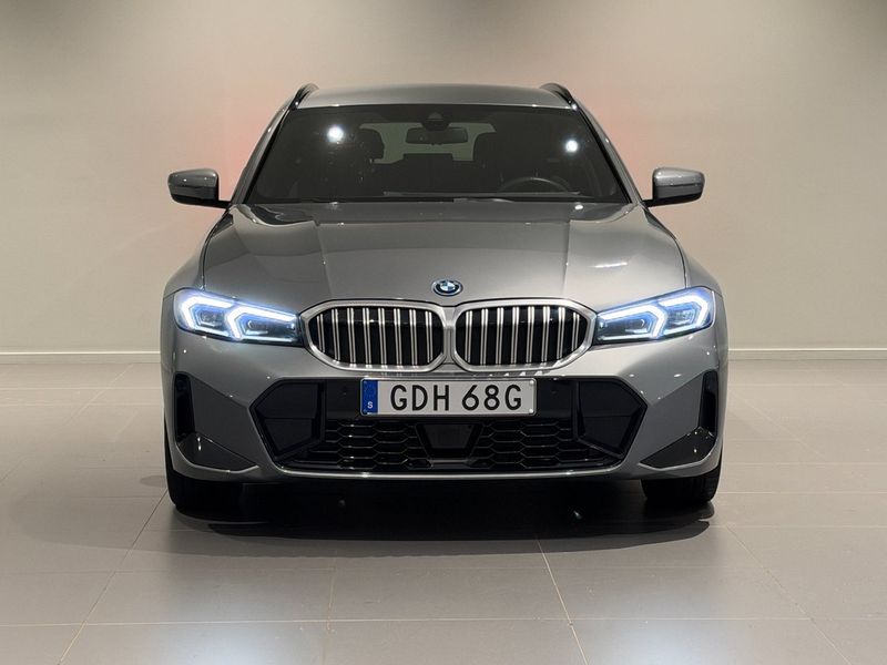 BMW 330 bild 2