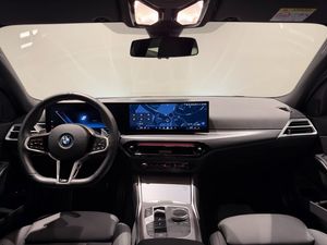 BMW 330 bild 12