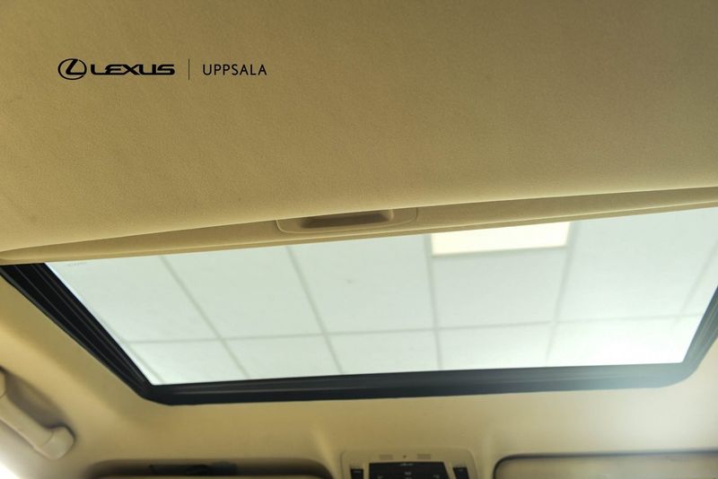 Lexus RX bild 9