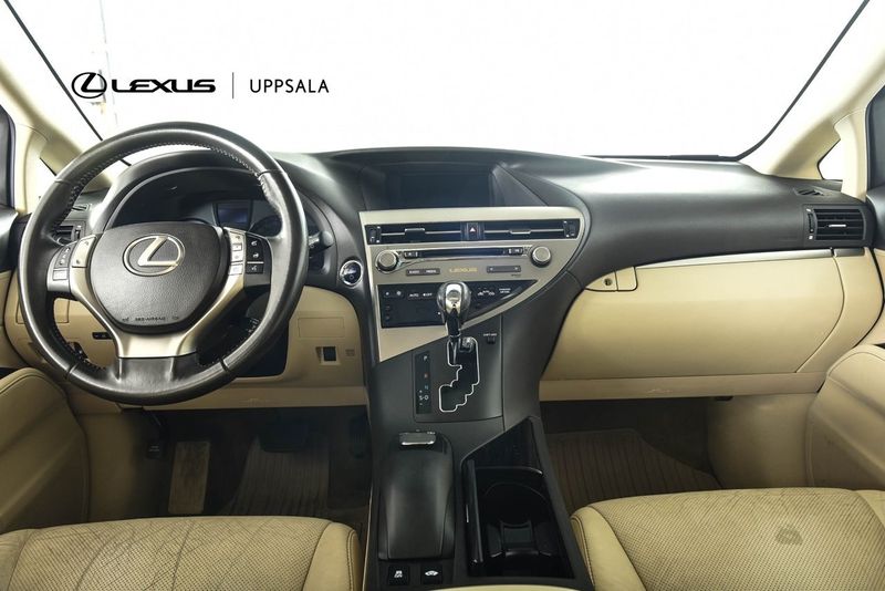 Lexus RX bild 8