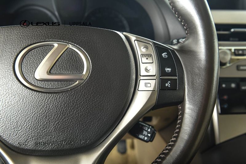 Lexus RX bild 14