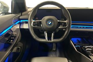 BMW 530 bild 9