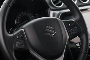 Suzuki Vitara bild 10