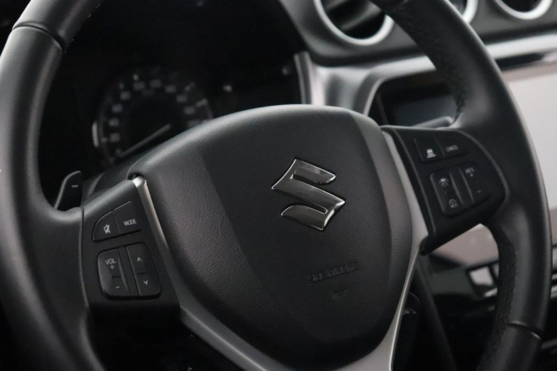 Suzuki Vitara bild 10