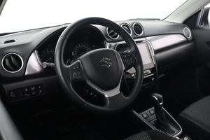 Suzuki Vitara bild 9