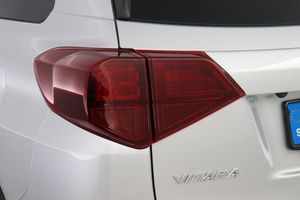 Suzuki Vitara bild 16