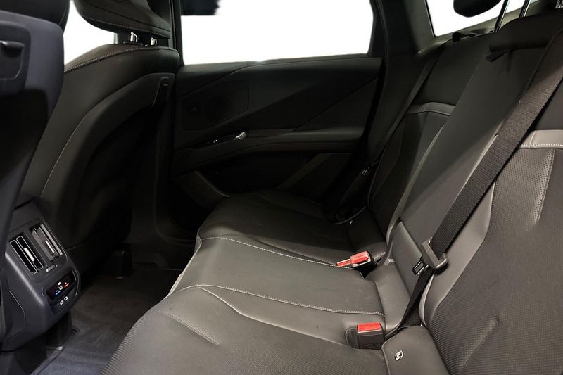BMW iX3 bild 11