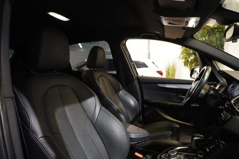 BMW 225 bild 18